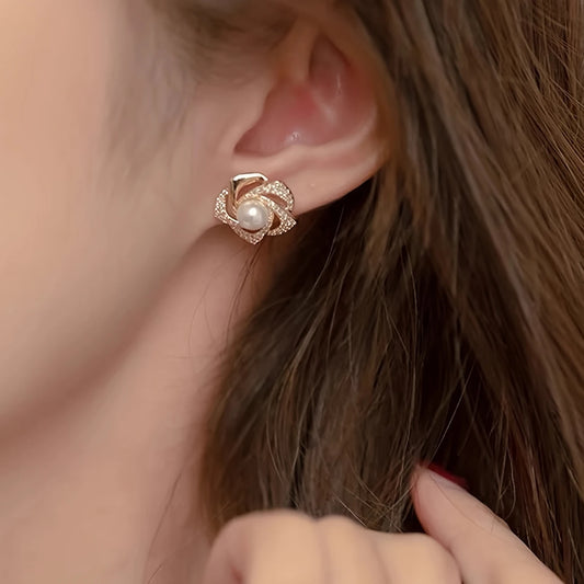 Exquisite Hollow Flower Design Stud Earrings Zinc Alloy Jewelry