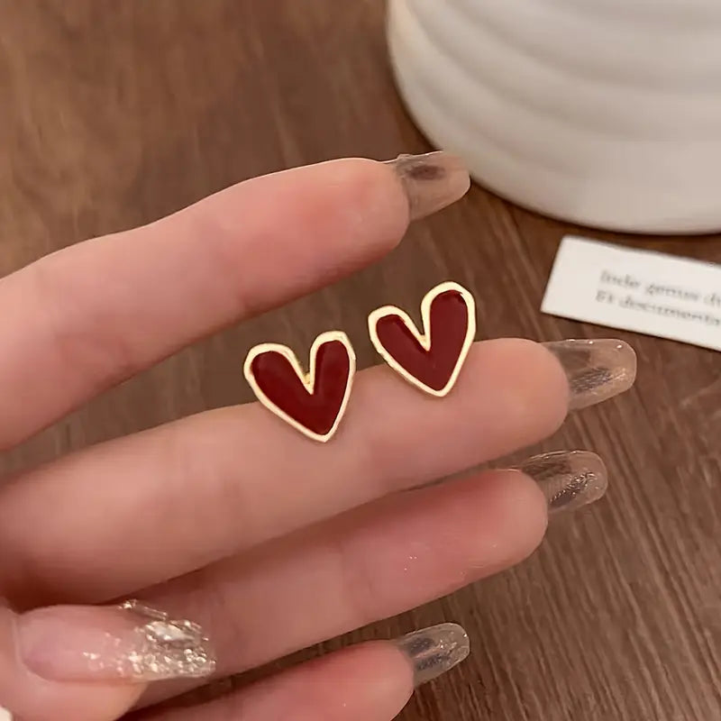 1 Pair Elegant Vintage Irregular Heart Design Women's Fashion Stud Earrings.