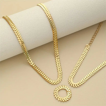 3pcs set 1 ring, 1 bracelet, 1 necklace, High-Quality fish scale iron chain necklace.