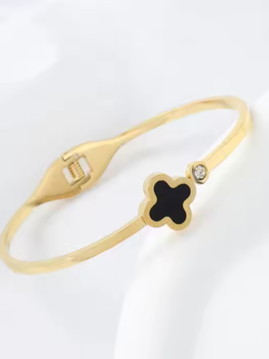 Clover Elegance Bracelet