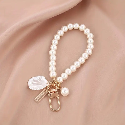 Elegant Faux Pearl Keychain With Heart Shell Charm.