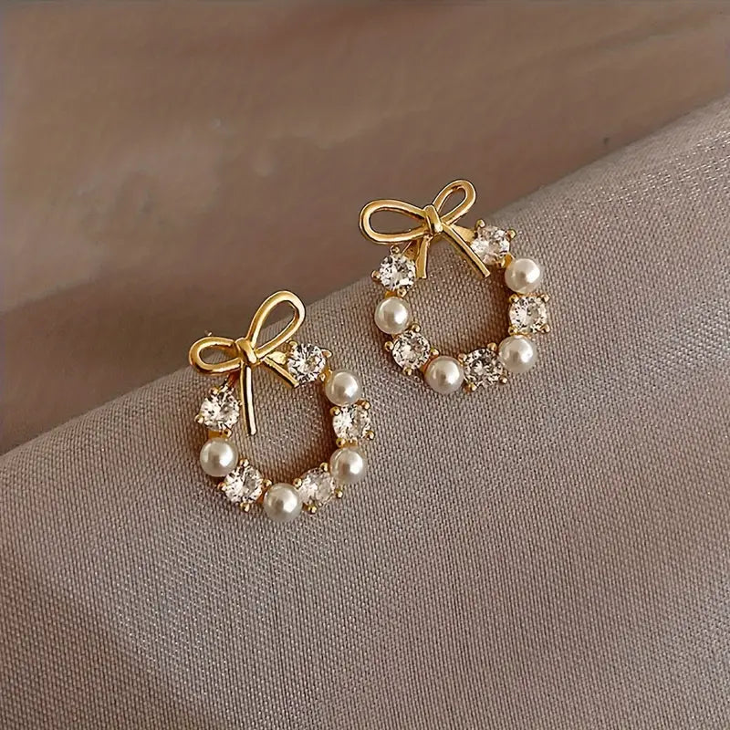 1 Pair of Chic Golden-Tone Bow & Faux Pearl Earrings