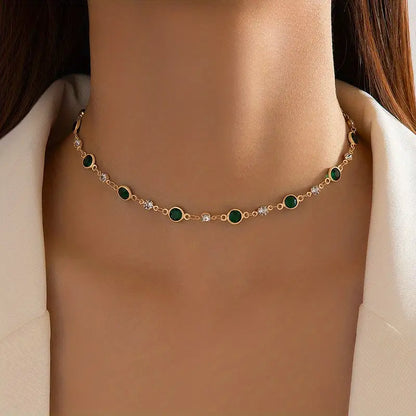 Personality Retro Green zirconia Short Necklace Clavicle Chain Necklace