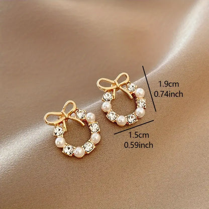 1 Pair of Chic Golden-Tone Bow & Faux Pearl Earrings