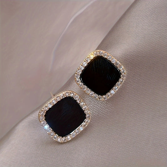 Trendy And Minimalist Style Stud Earrings Rhinestone Decor Geometric Square Stud Earrings For Women.
